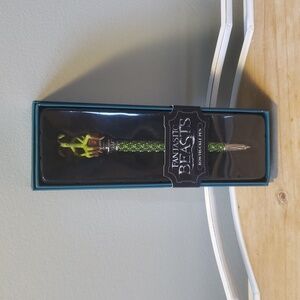Bowtruckle Pen - Fantastic Beasts - The Noble Collection
